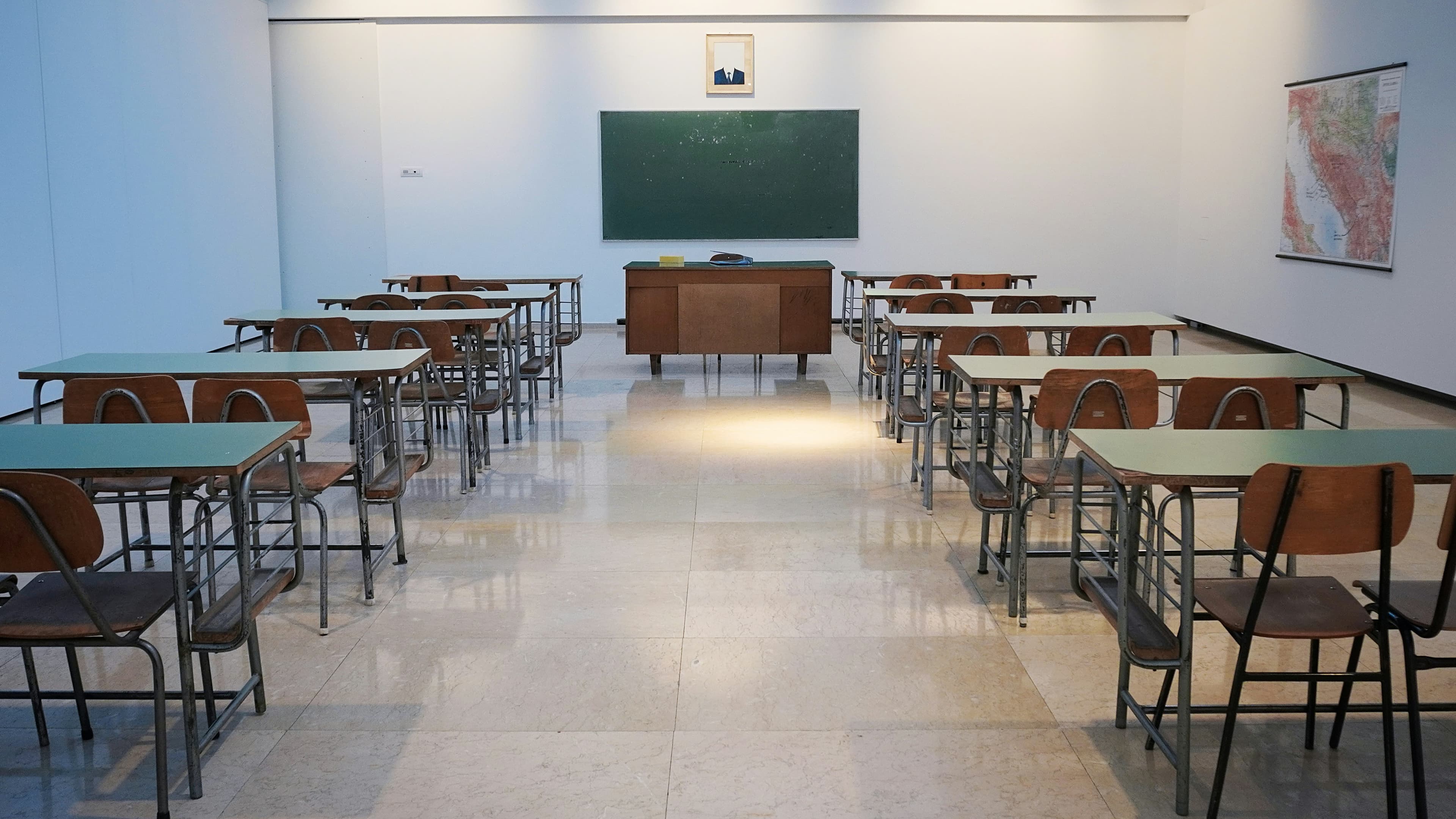 Aulas e instalaciones académicas de P.H.I.A.
